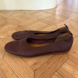 Everlane day glove flats, size 8